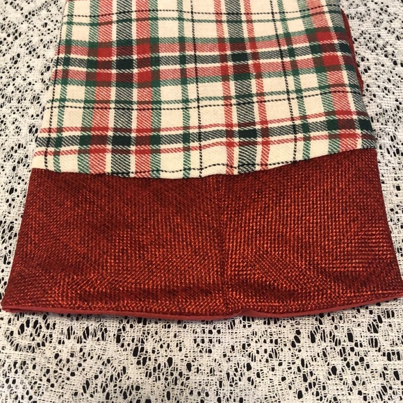 NWT Christmas Holiday Plaid Tree Skirt with Red Trim 38" - Picture 4 of 6